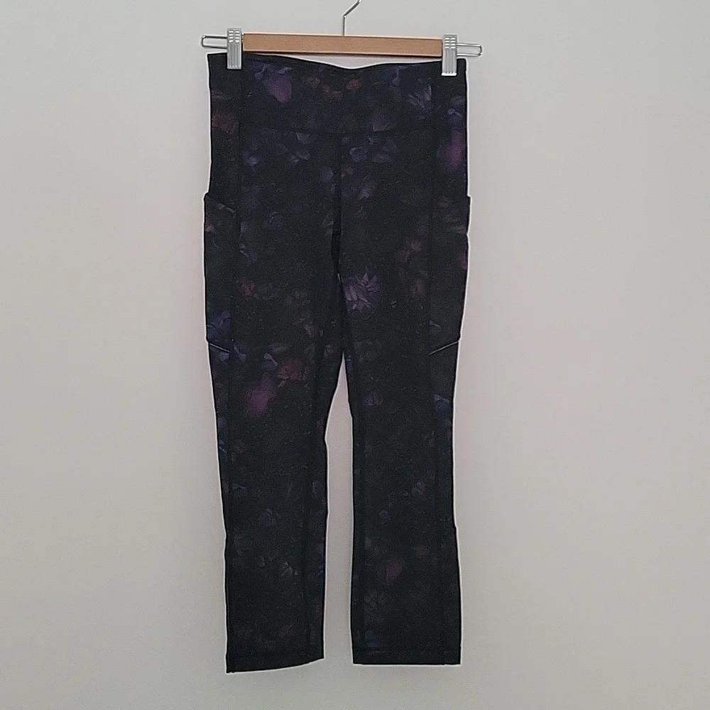Lululemon | Speed Up Crop 21" in Frozen Flourish | Size 4 - Picture 4 of 9